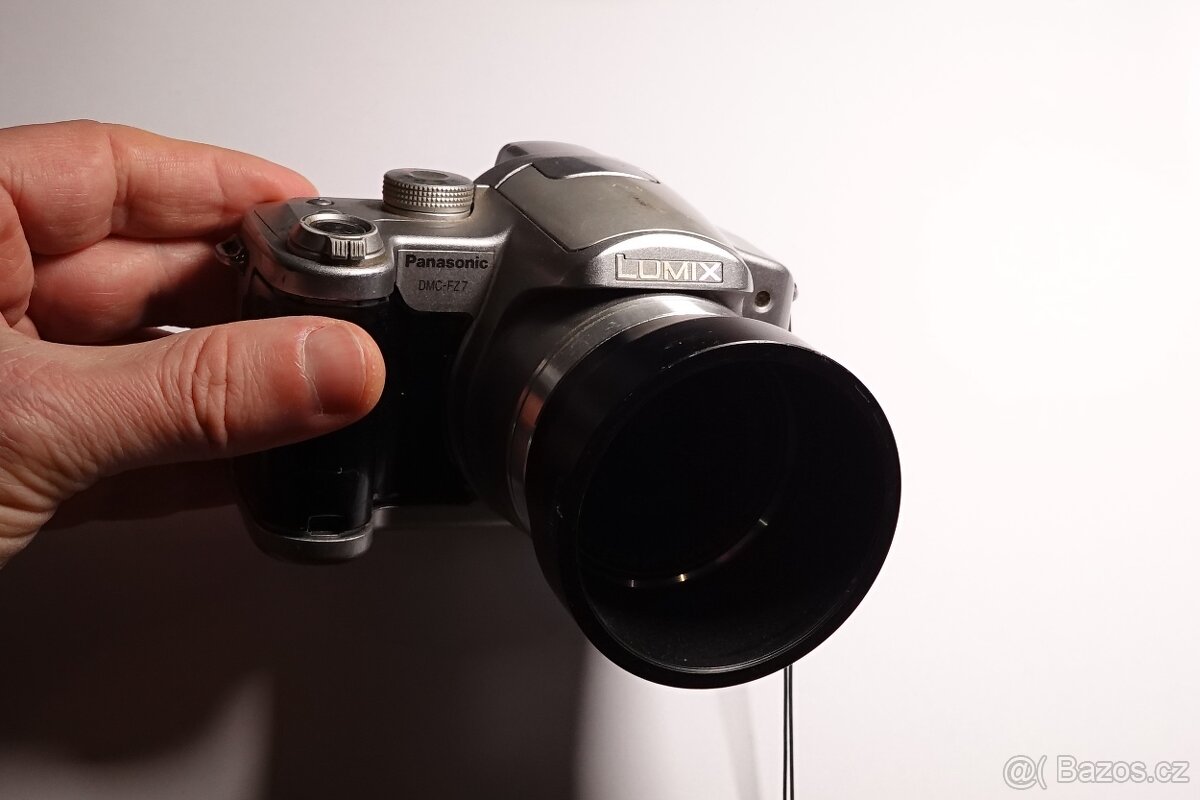 PANASONIC LUMIX DMC-FZ7