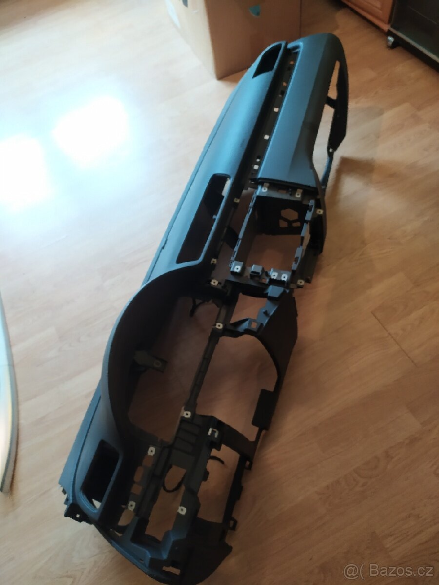 Palubka VW Passat B6 3C