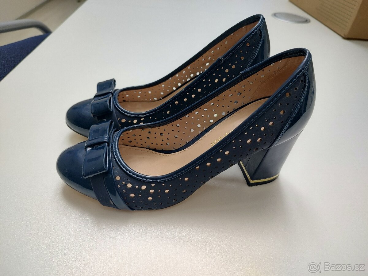 Dámské lodičky Clara Barson vel. 37