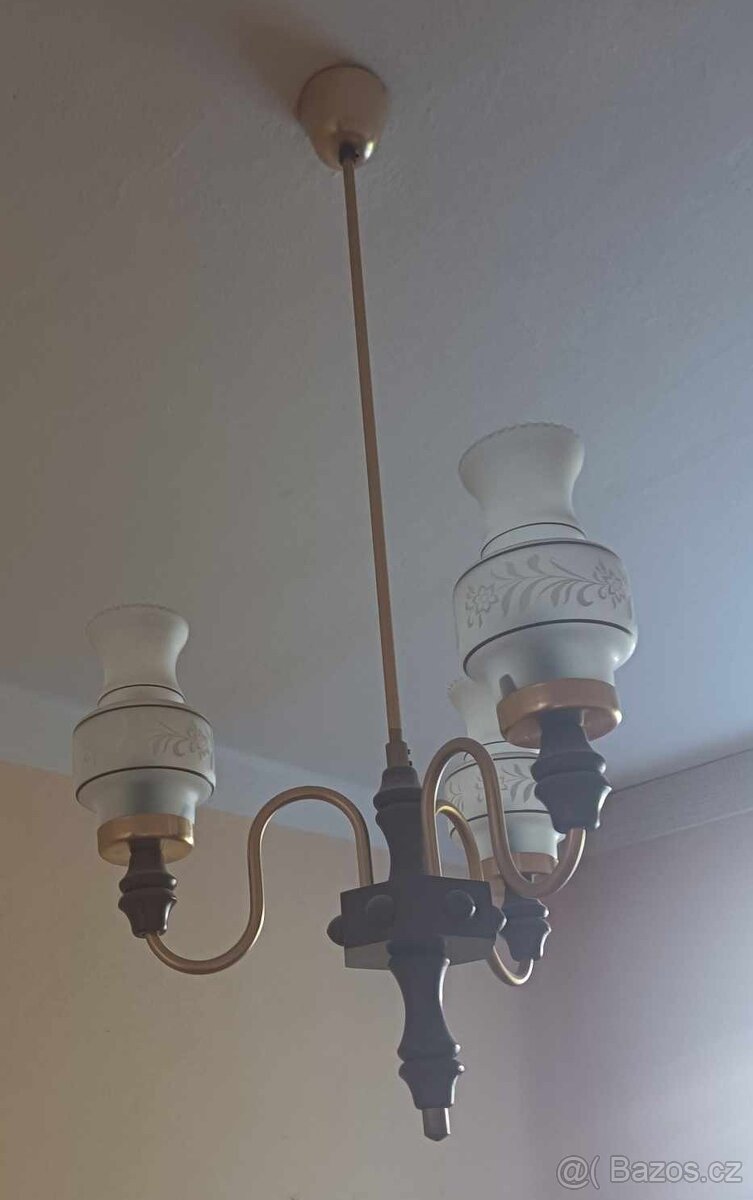 Prodám starožitný tříramenný lustr