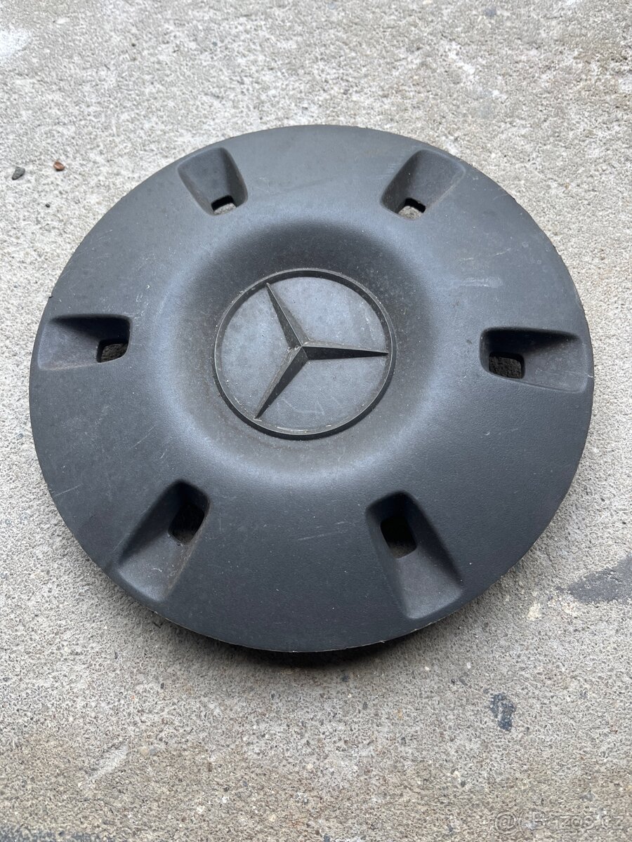 Středová poklička Mercedes Sprinter typ 906