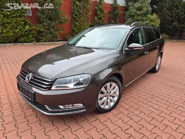 VW Passat 2.0TDI 130kW DSG,tažné,navi,bez koroze