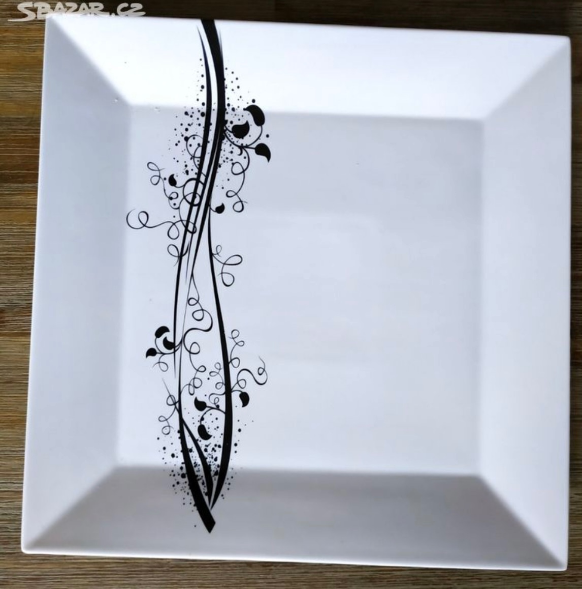 Porcelánové talíře 30,5x30,5cm 3ks