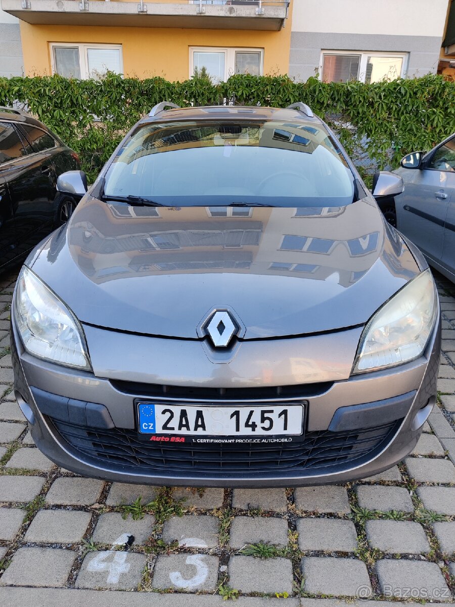Renault Mégane III kombi /1.6 81kW benzín / 2010