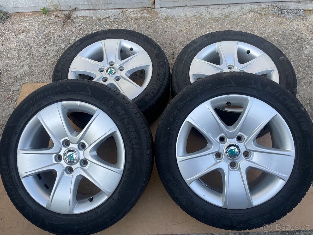Alu kola 5x112.r16.Letní pneu 205/55/16.Skoda,Vw,Audi,Seat.