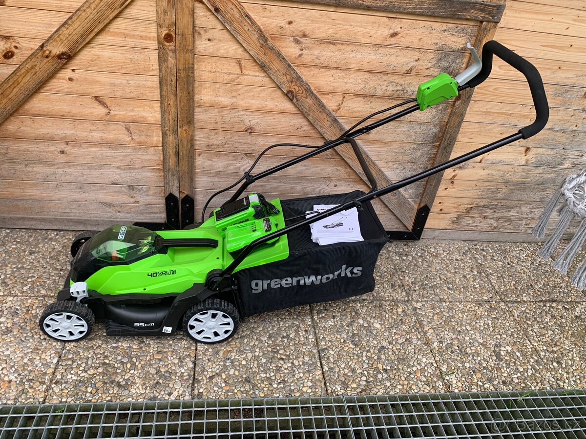 AKU ROTAČNÍ SEKAČKA GREENWORKS G40LM35 40V