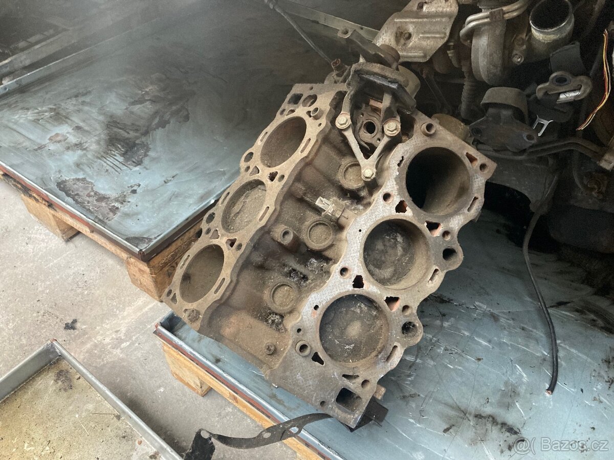 Blok motoru 3VZ V6 Toyota