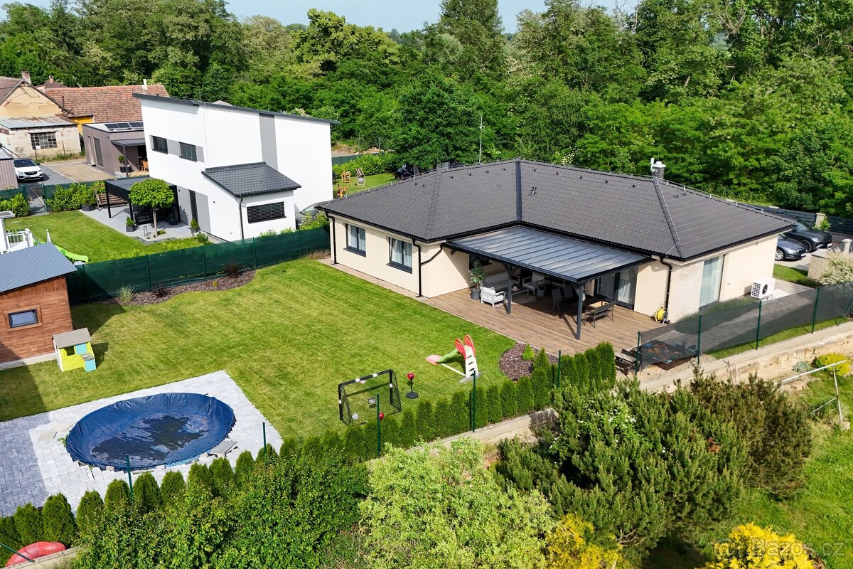 Prodej rodinné domy, 177 m2 - Lužec nad Vltavou - Chramostek