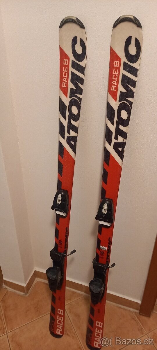 Prodám lyže s vázáním Atomic Race 8 - 150 cm.