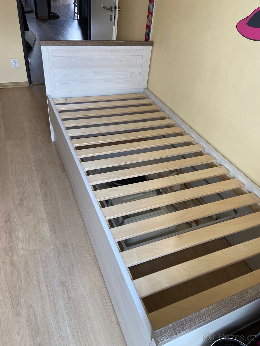 Postel 200x90cm