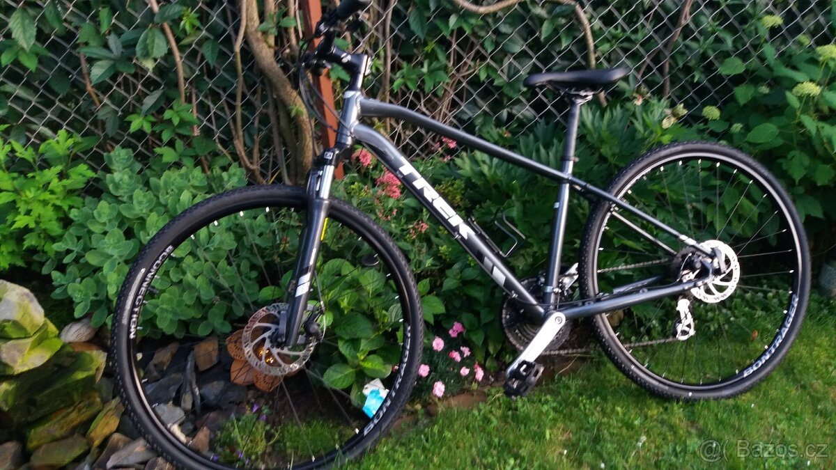 Zánovní Kolo Trek Dural Sport 1, 2023 DISK, můžu POSLAT N