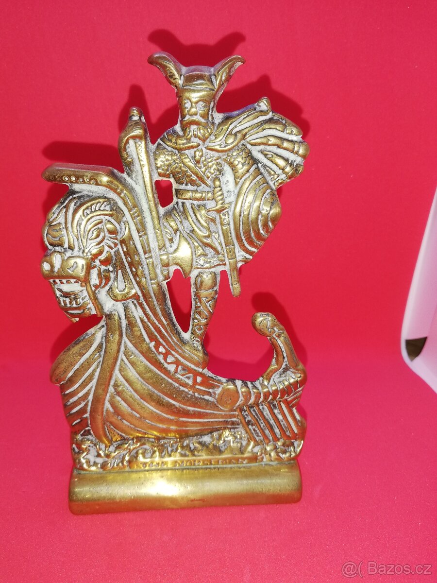 Figurka vikinga