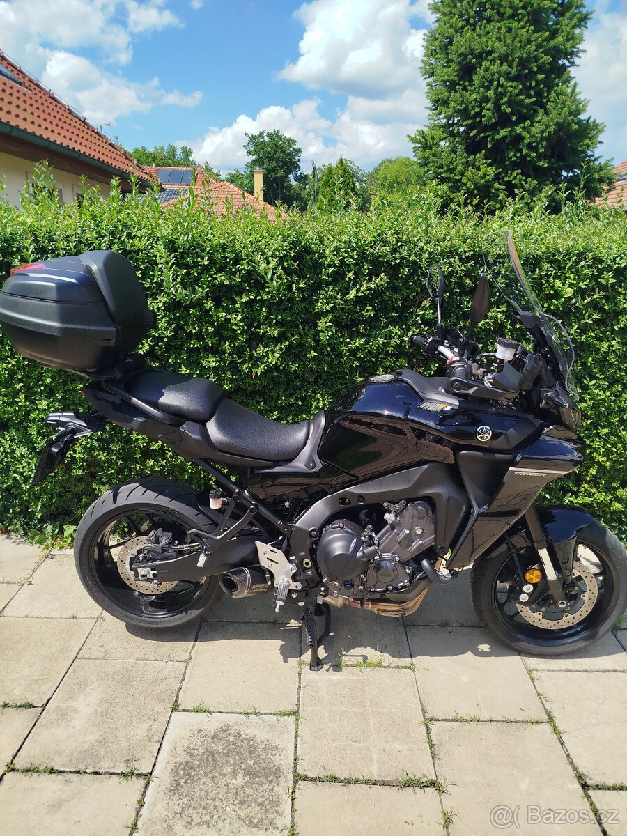 Tracker 9