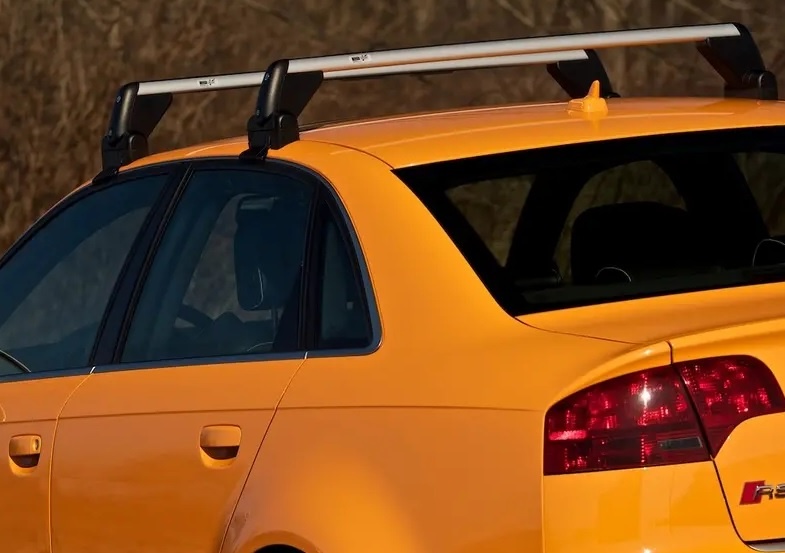 Audi A4 střešní příčníky