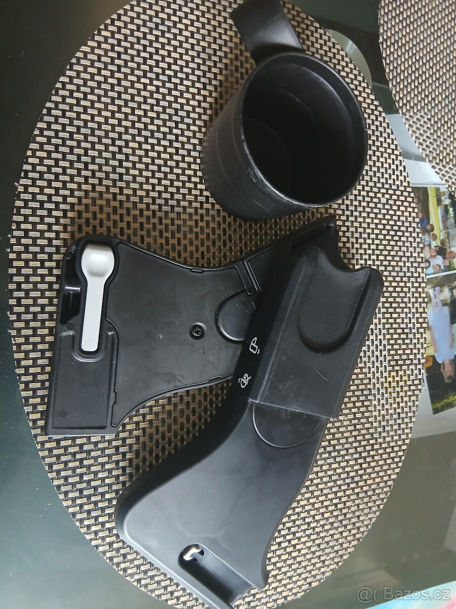 Adaptéry a držák na pití Joie