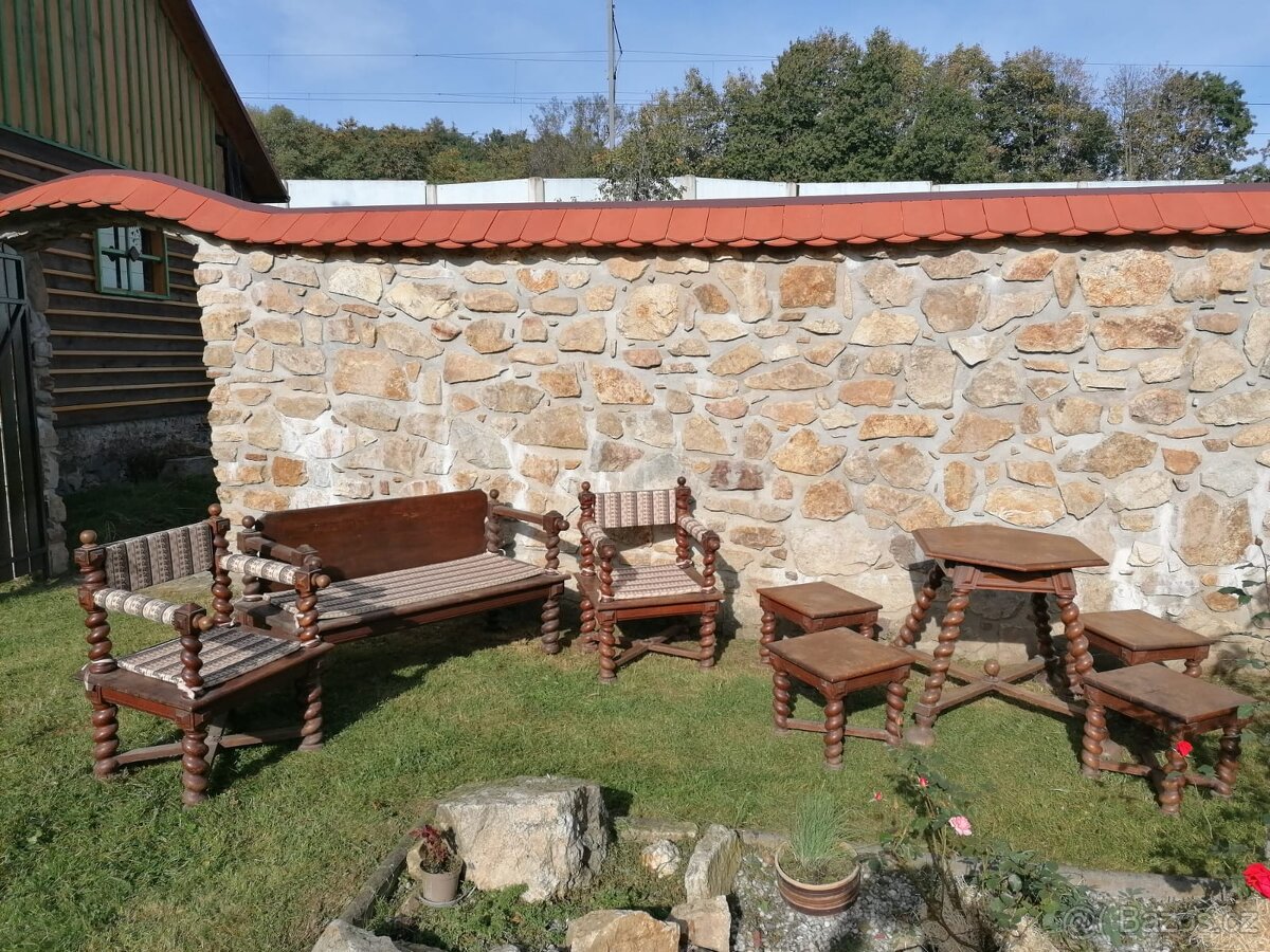 Starožitný nábytek