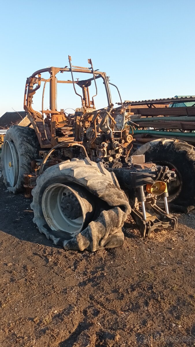 Case Puma 220 CVX náhradní díly.