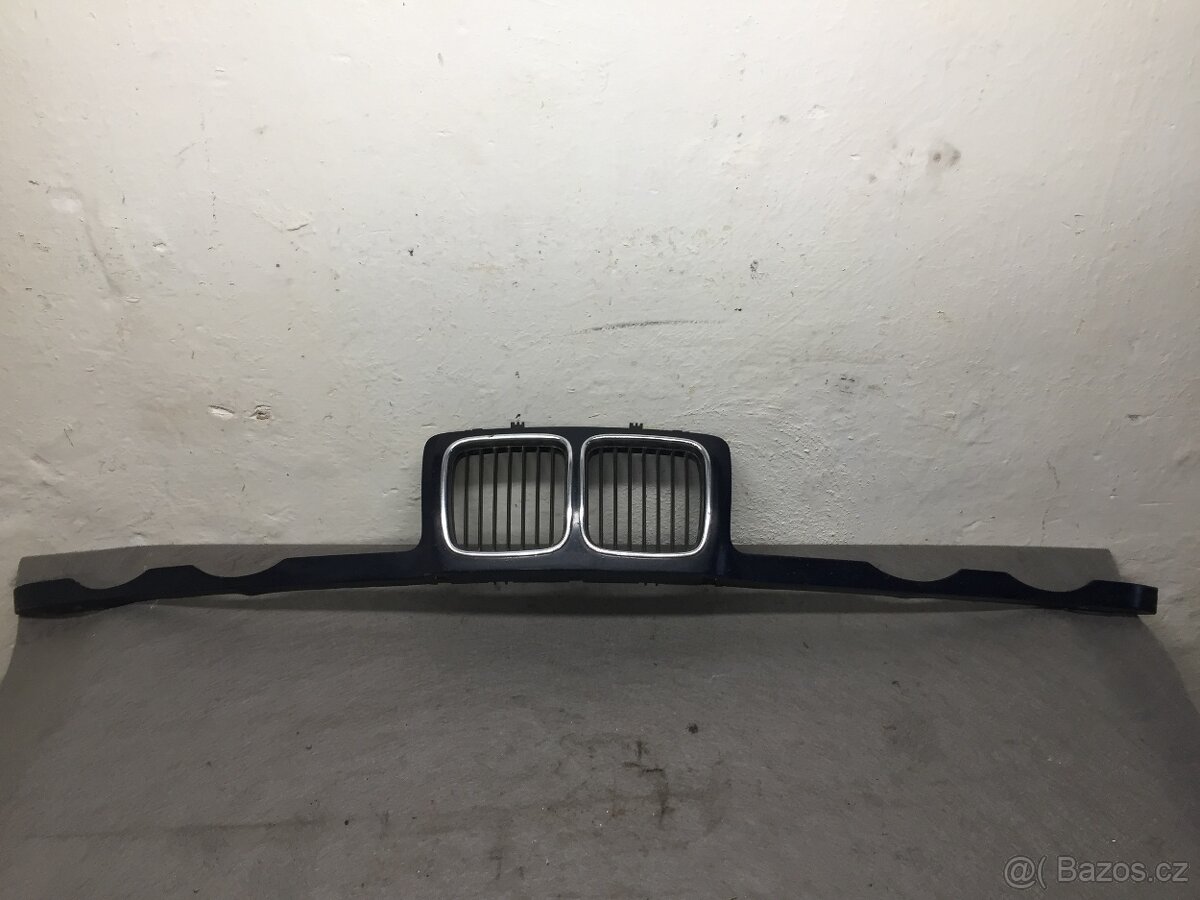 BMW E34 1987-1995 - MASKA ČERNÁ PŘED FACELIFT