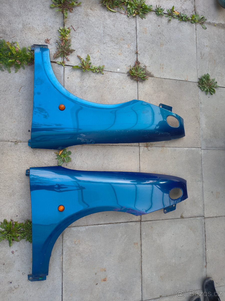 Levý přední blatník Fiat Multipla