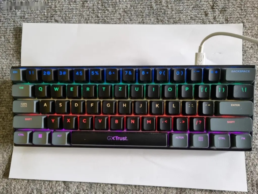 Herní klávesnice Trust GXT 867