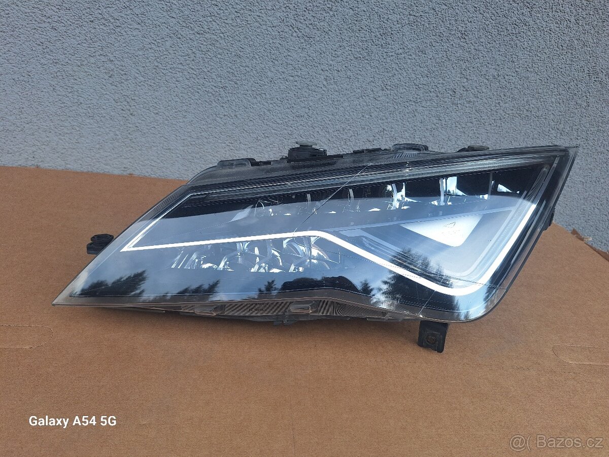 Světlomet 5F1941007G levý použitý