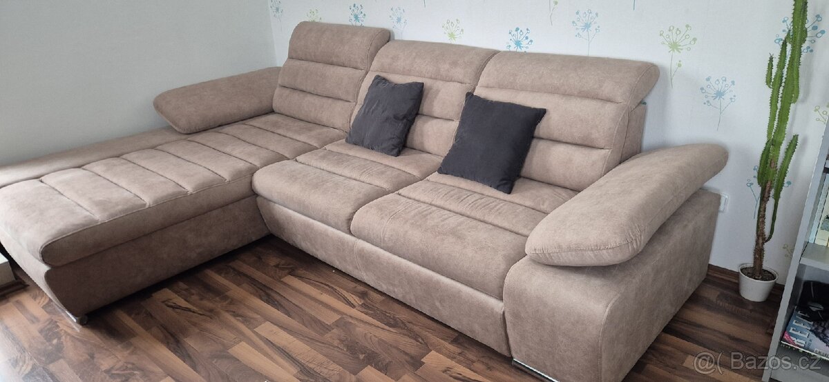 Sedací souprava rozkládací s úložným prostorem