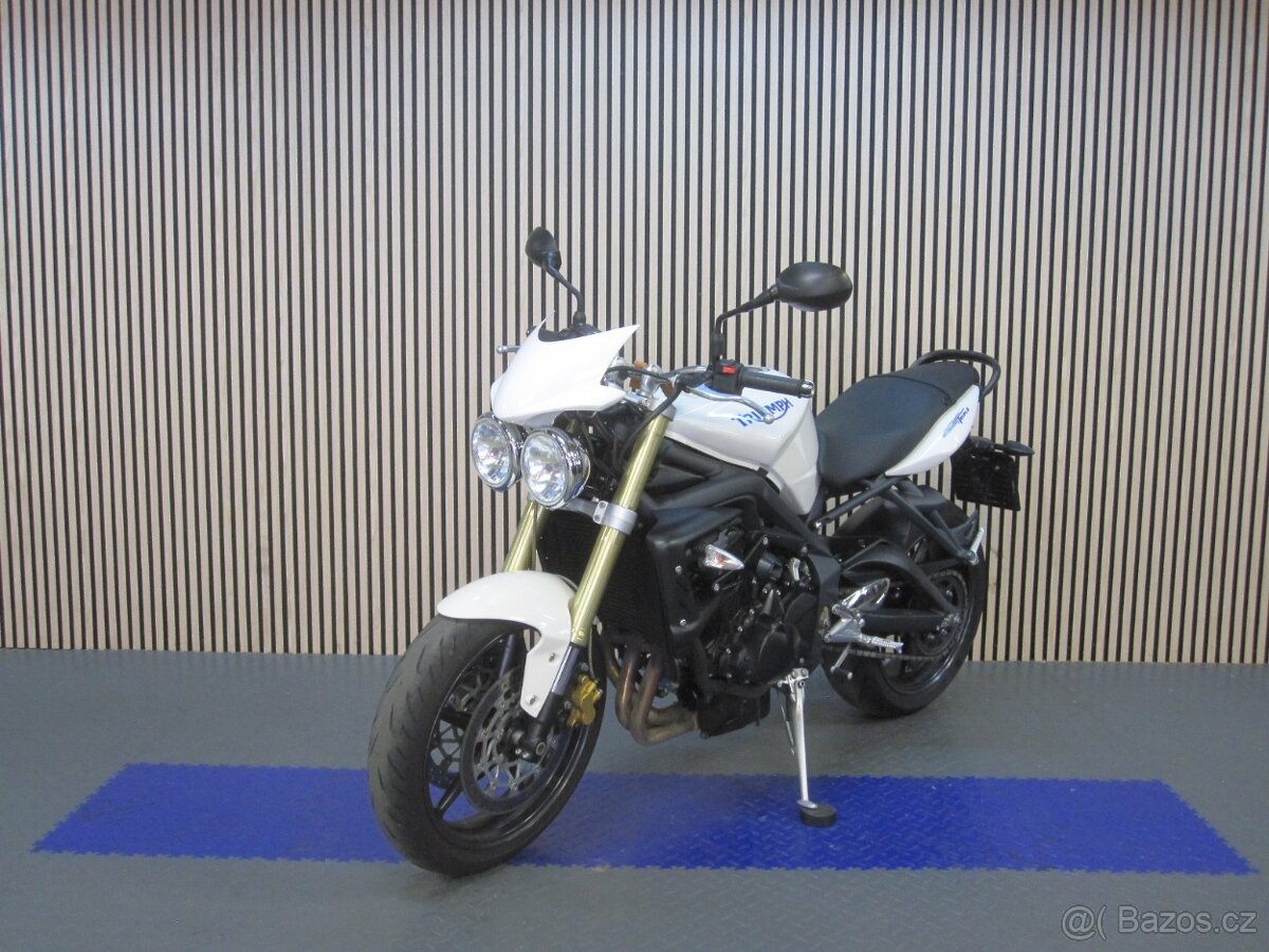 Triumph Street Triple 675