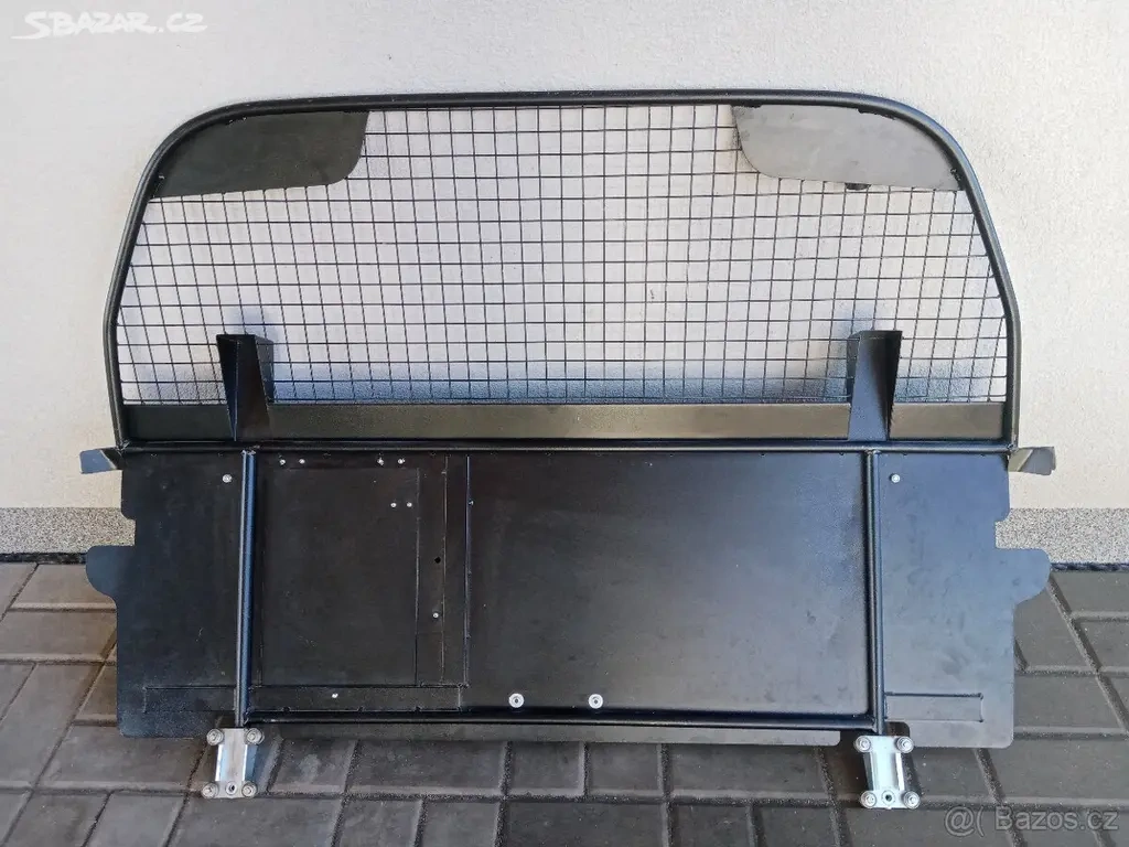 Ochranná mříž do auta (Ford Focus II combi)