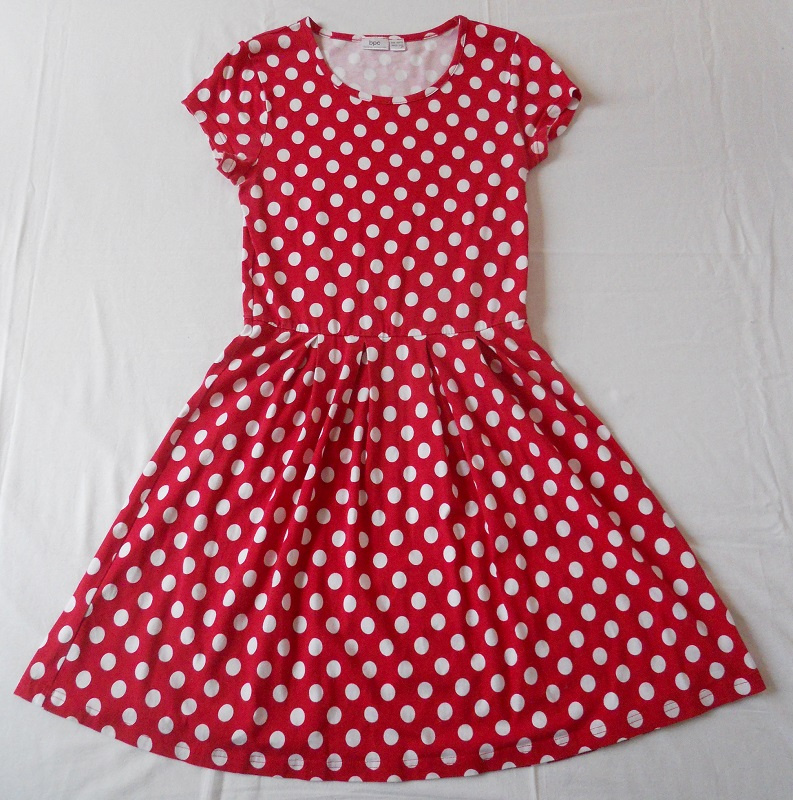 Šaty s puntíky vel. 164