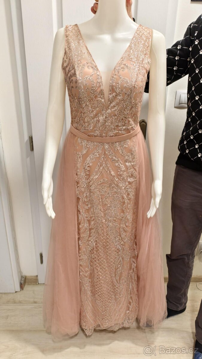 plesové šaty M