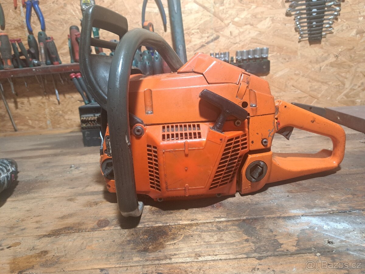 Motorova pila Husqvarna