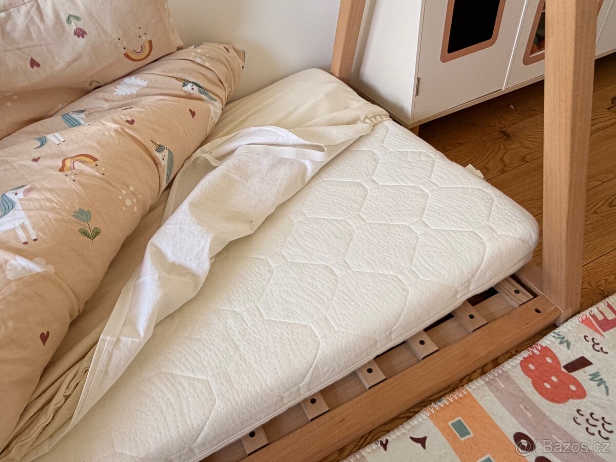 Child bed with full set