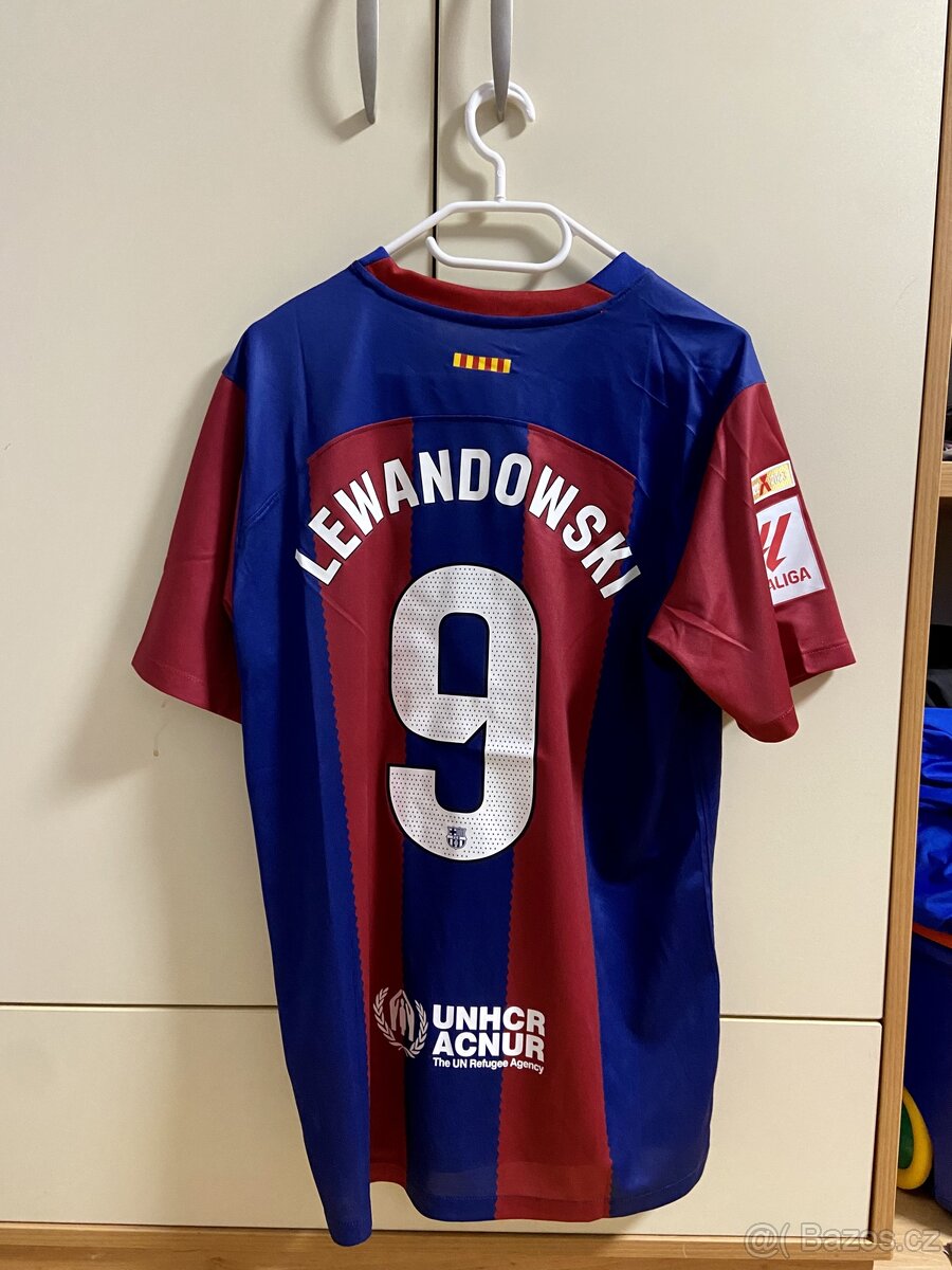 Dres FC Barcelona, Robert Lewandowski, sezóna 2023/24