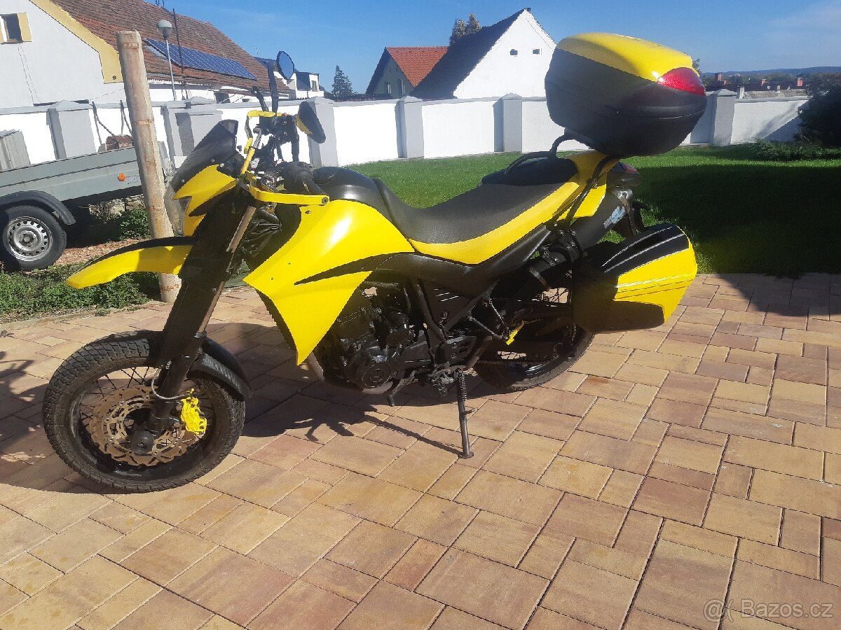 Yamaha XT660X 2005 35kW skupina A2 od 18 let