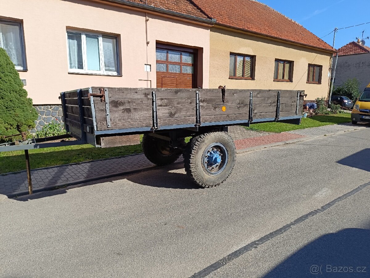 Vlečka za traktor