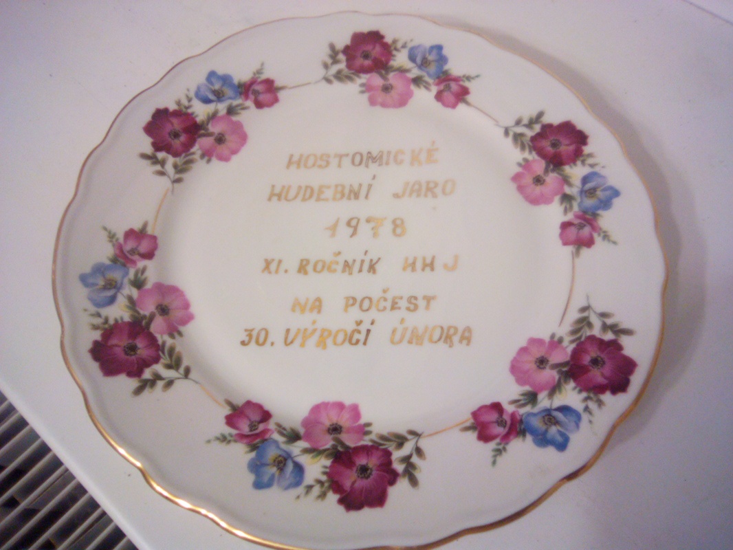 PAMĚTNÍ TALÍŘ - HOSTOMICKÉ HUDEBNÍ JARO -1978