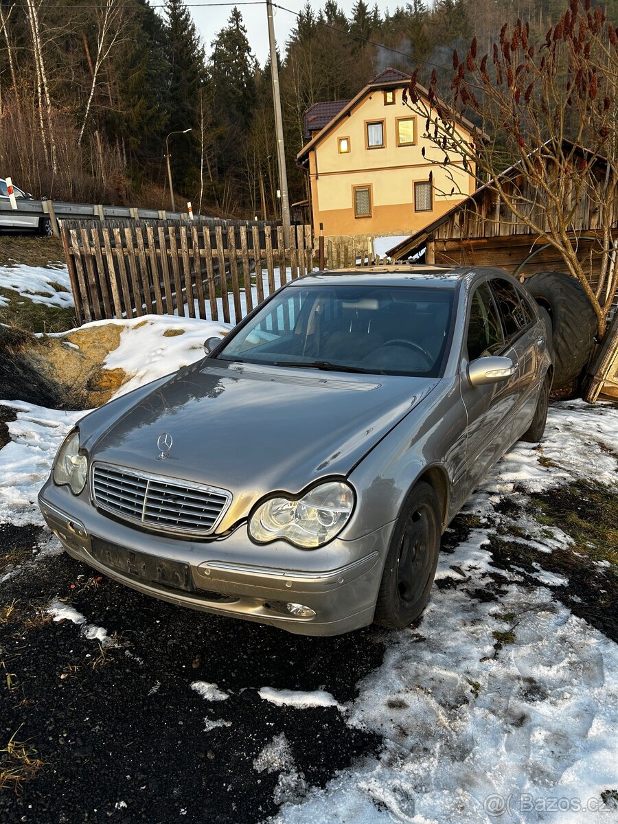 Mercedes Benz C200 w203 kompresor REZERVACE