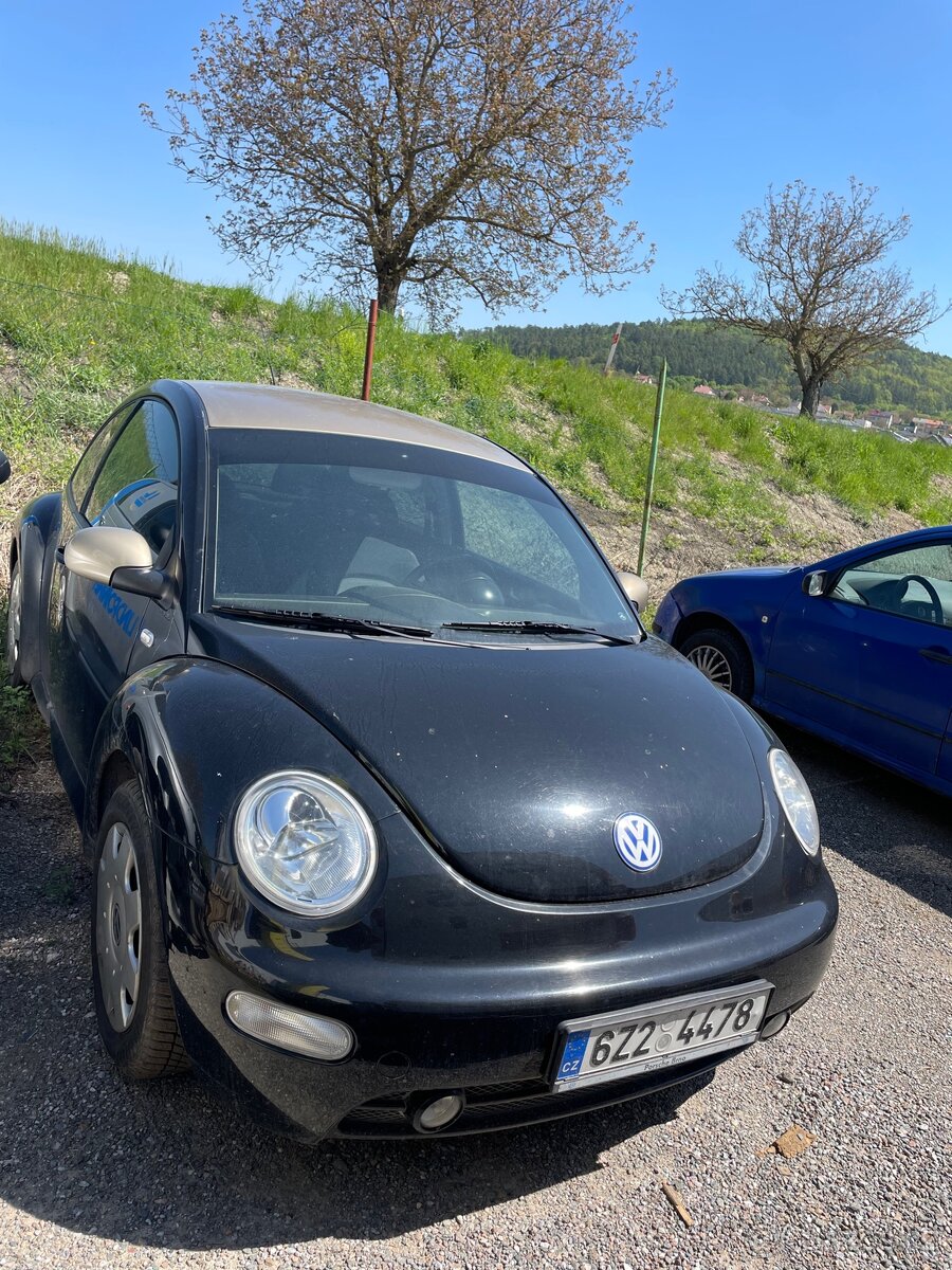 Vw new beetle 1.6 75kw NA OPRAVU