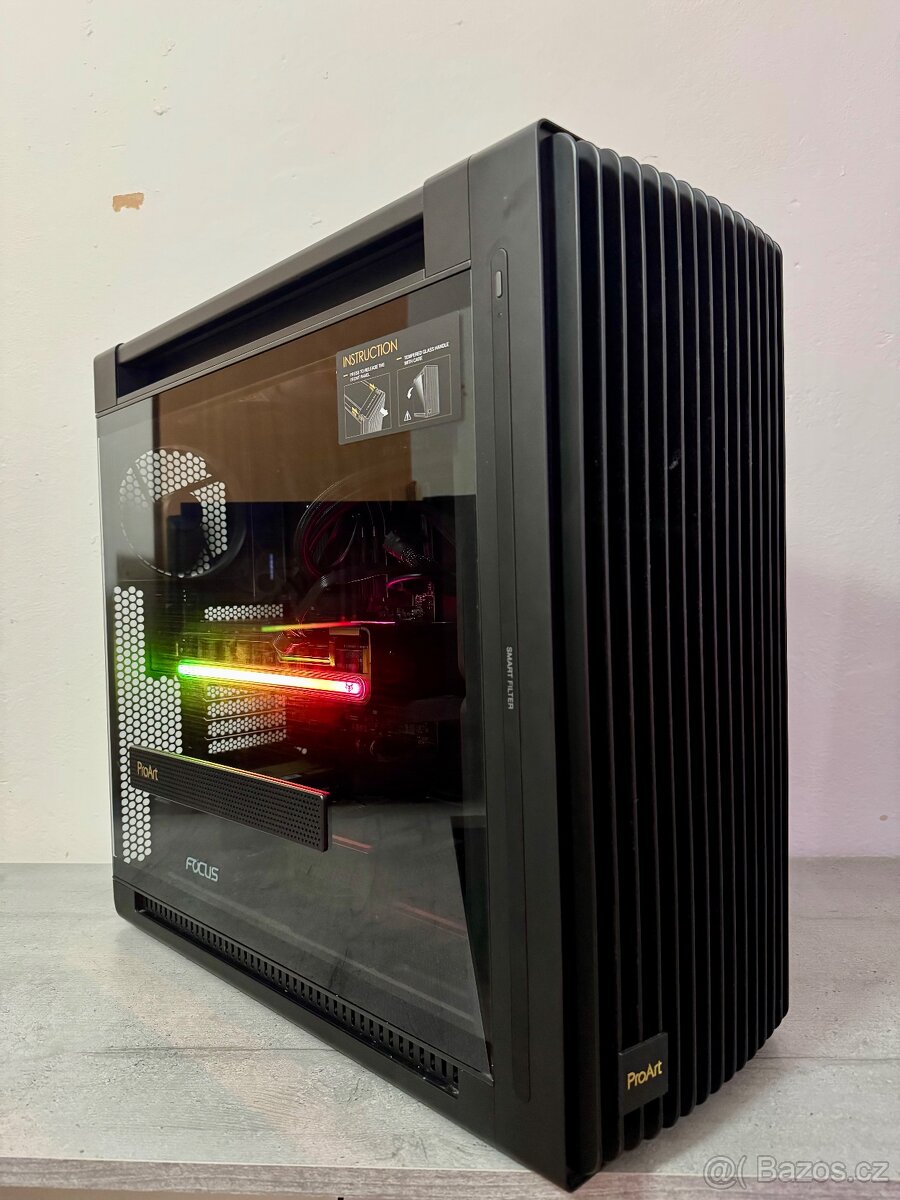 VÝKONNÝ HERNÍ PC R9 7950X/32GB RAM/RX 7800-XT/2TB SSD