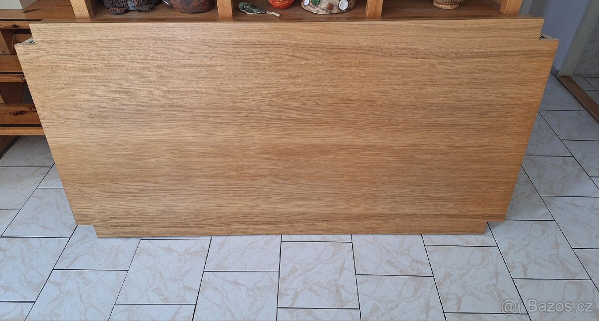 Jídelní set dřevěný dubový stůl + dvě židle dobrý stav