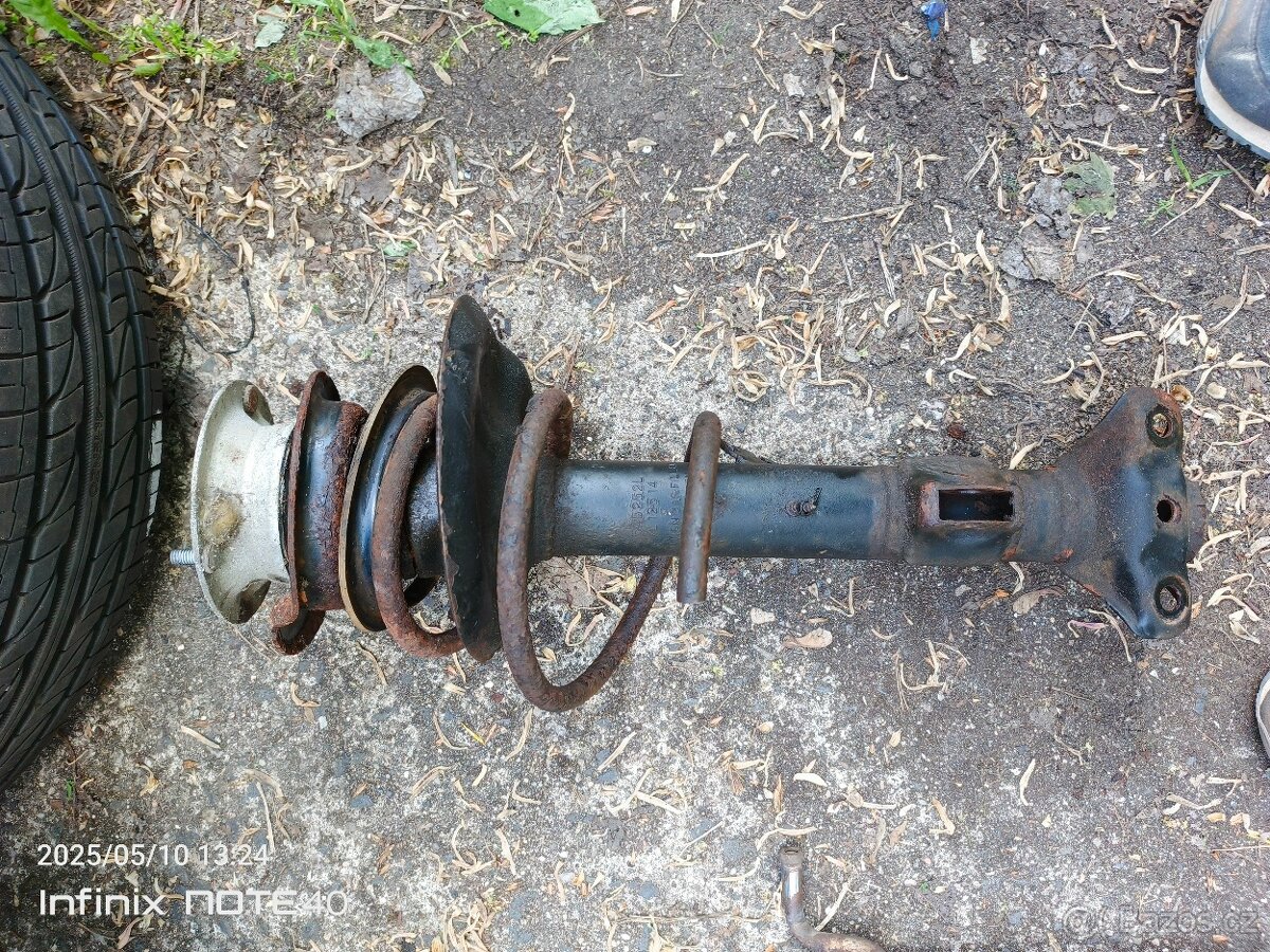 Bmw E36 přední tlumiče