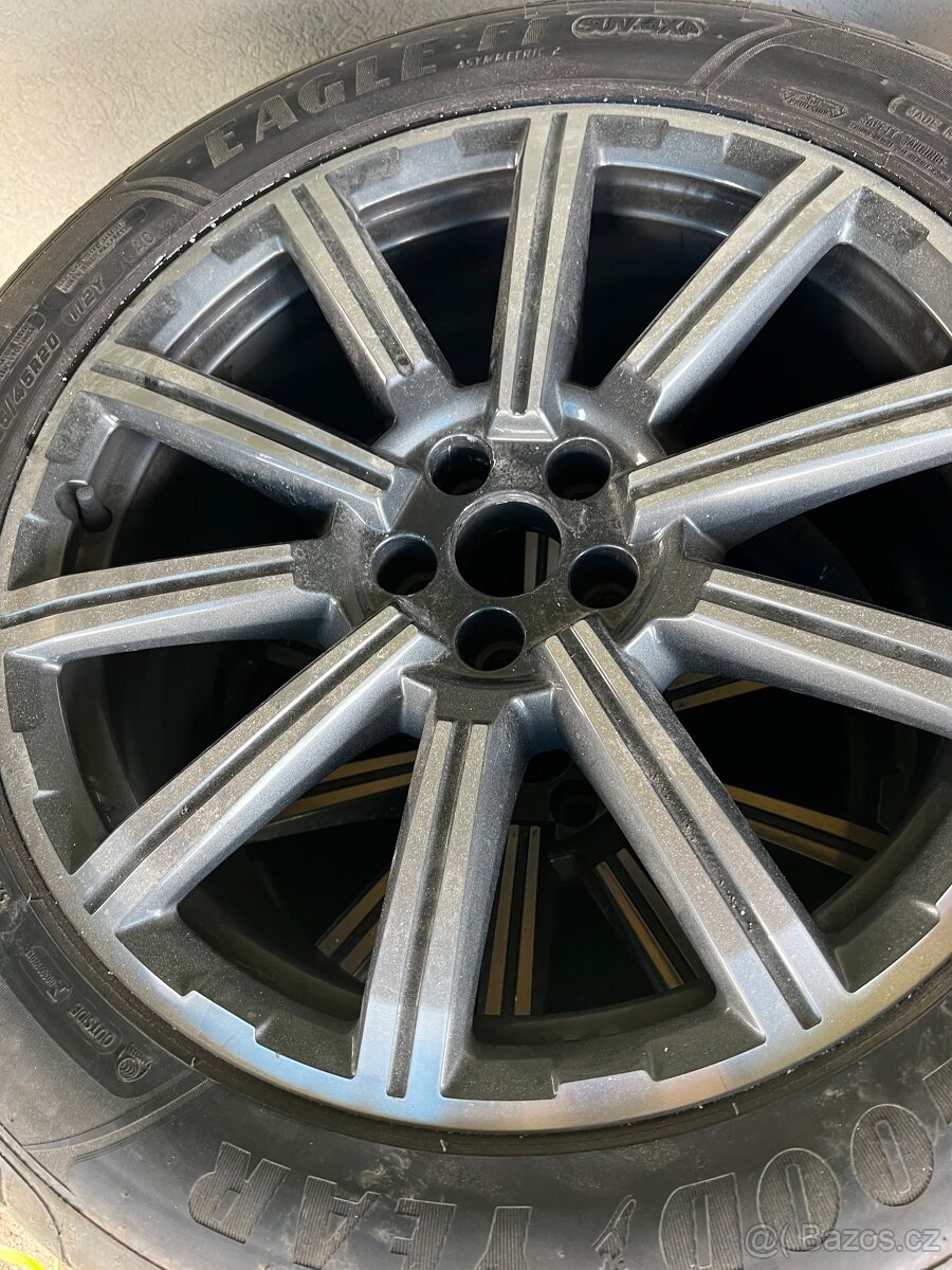 Sada letních pneumatik s alu disky goodyear
