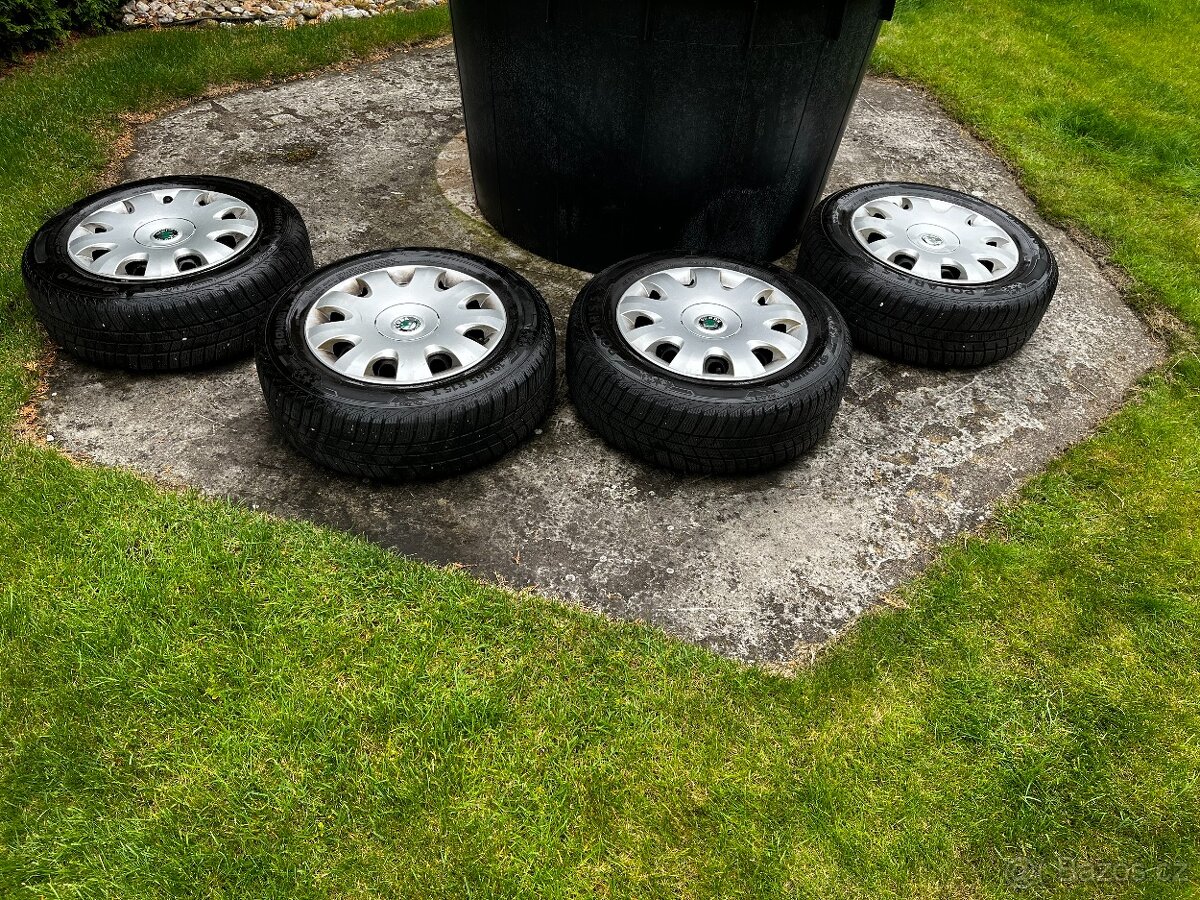 Zimní komplety 195/65 R15 T na Octavii