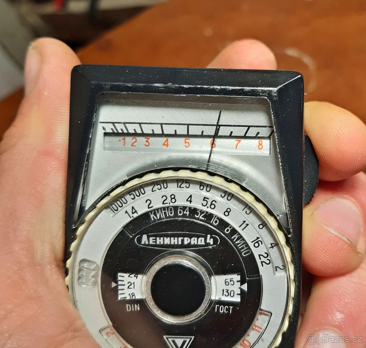 Funkční expozimetr Leningrad 4 z roku 1977