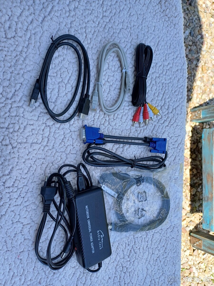 Kabely k PC a TV