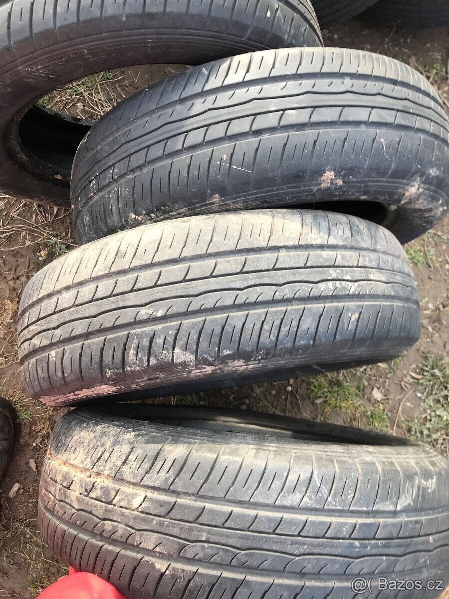 Letní pneu 175/65/R15 Dunlop
