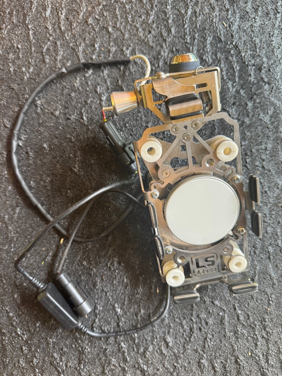 Moto držák telefonu+bezkontaktní nabíjení