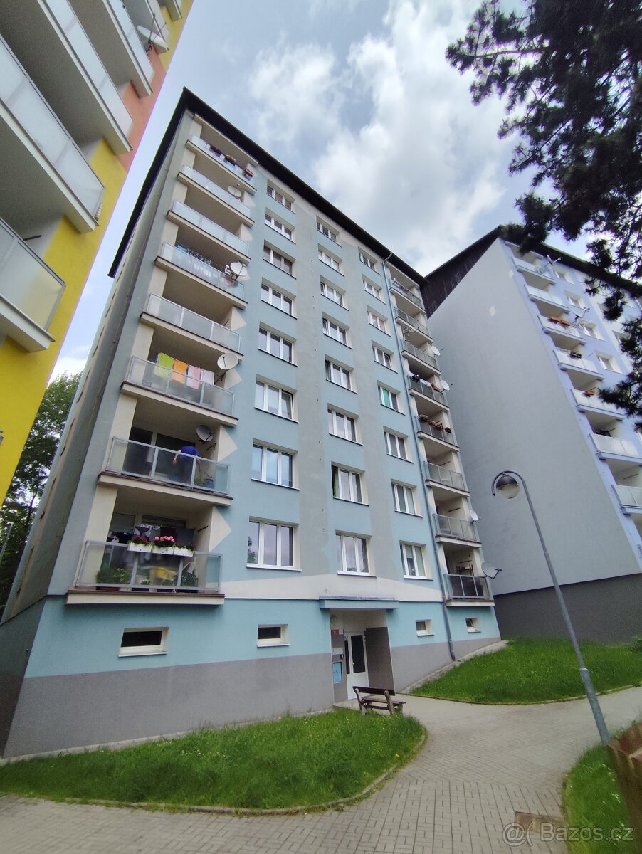 Byt 1+1 PRONÁJEM - AŠ