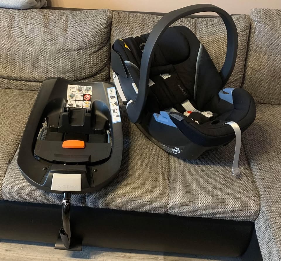 Cybex aton 5 + Cybex base 2