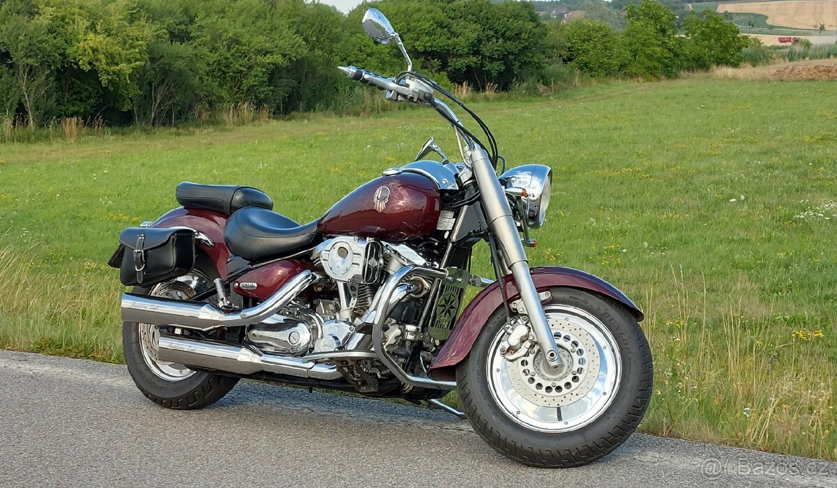 Yamaha XV1600A